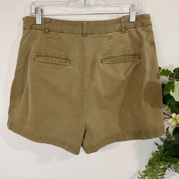 Anthropologie | Kelyn Pleated City Short | Size 12 | Olive - Picture 7 of 13